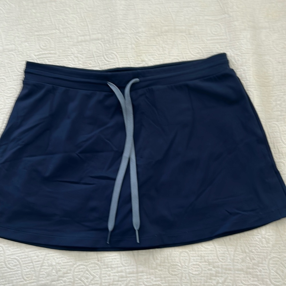 Outdoor Voices Exercise Skirt 3” navy